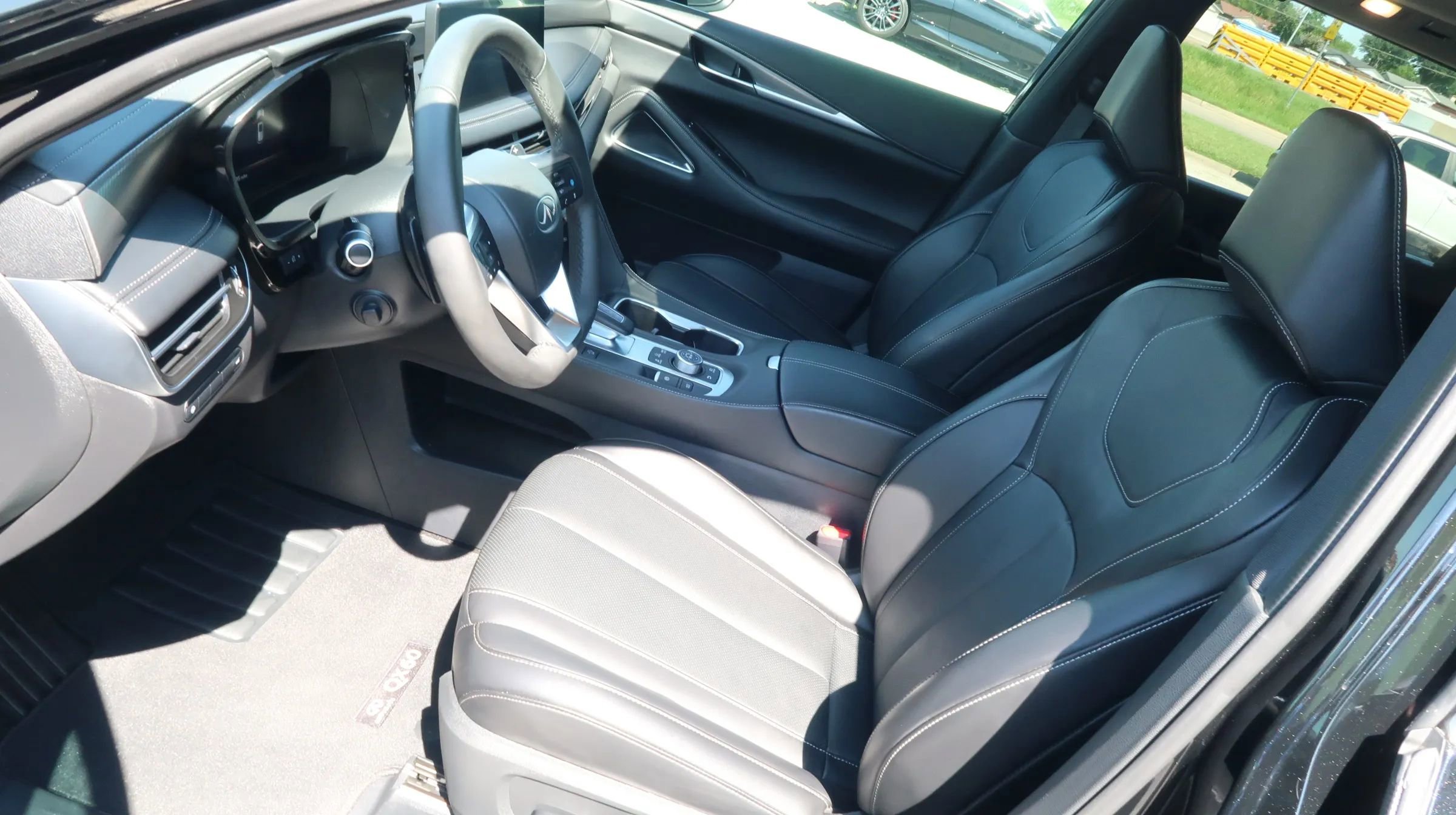 Used 2025 INFINITI QX60 Luxe image 17