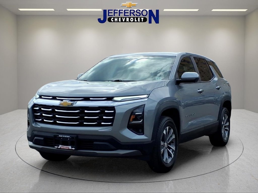 Used 2025 Chevrolet Equinox LT w/ Safety and Technology Package FWD image 1