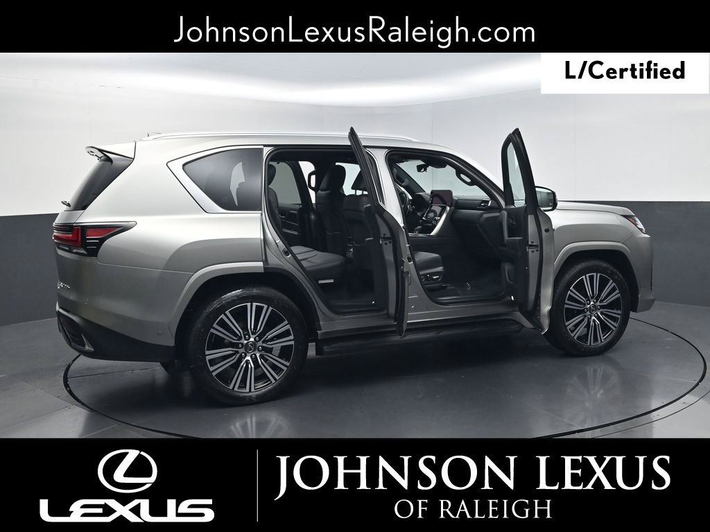 Certified 2025 Lexus LX 700h Luxury AWD/4WD image 32