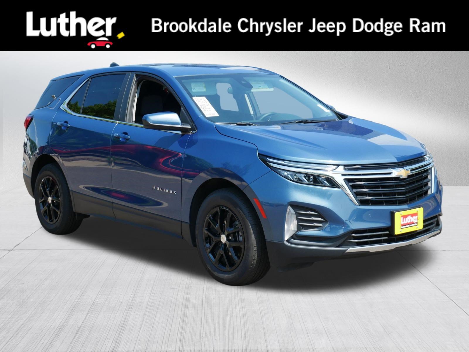 Used 2024 Chevrolet Equinox LT FWD image 1