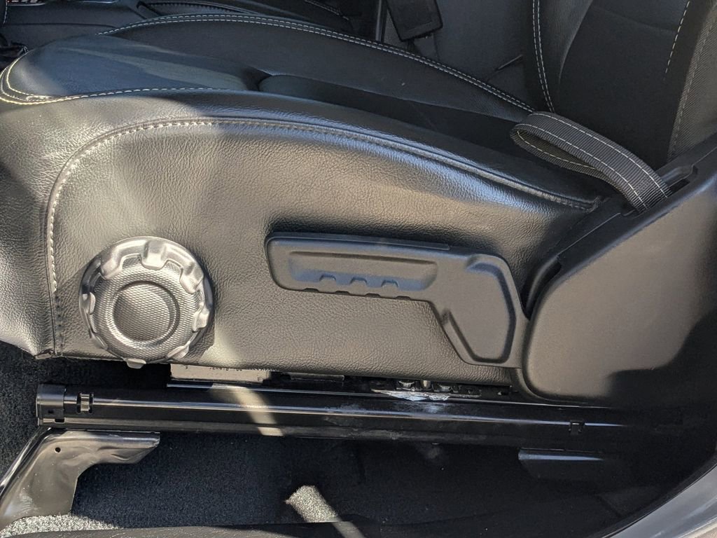 Used 2022 Jeep Wrangler Unlimited Sahara w/ Cold Weather Group image 18