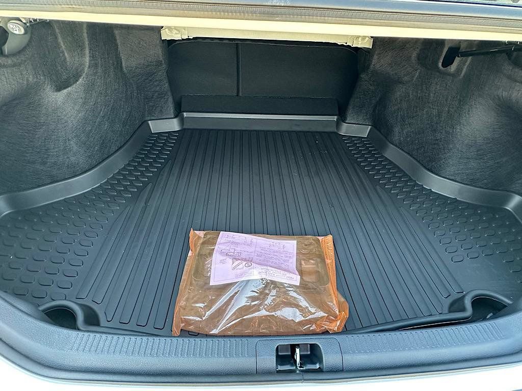 New 2026 Toyota Camry SE w/ Convenience Package FWD image 6