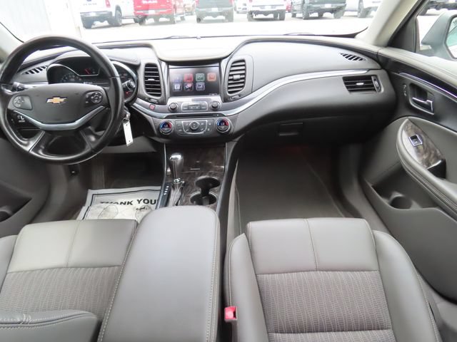 Used 2015 Chevrolet Impala LT w/ Convenience Package FWD image 24