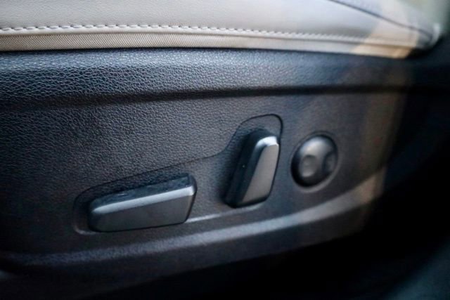 Used 2022 Kia Telluride S image 16