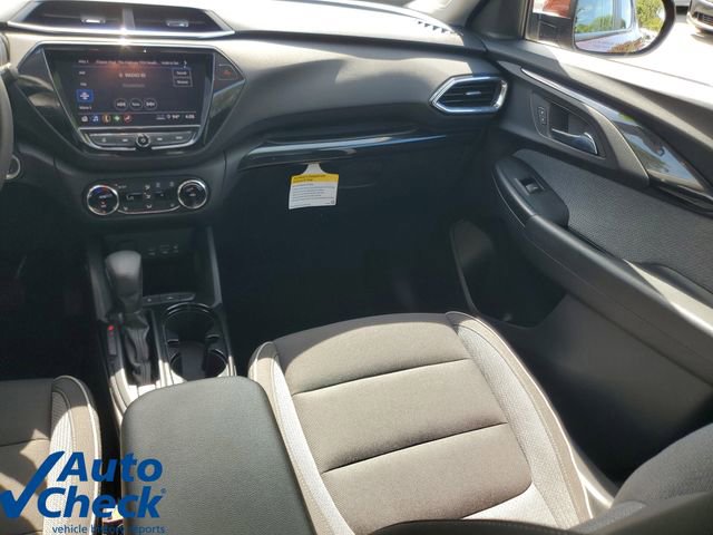 Used 2021 Chevrolet TrailBlazer LT w/ Convenience Package FWD image 16