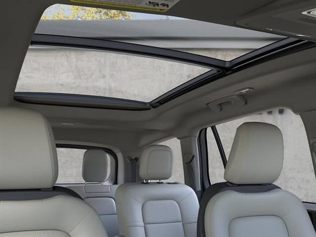 New 2026 Lincoln Aviator AWD image 22
