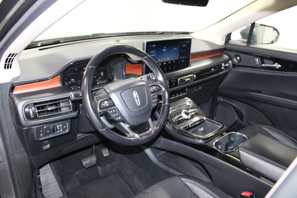 Used 2022 Lincoln Nautilus Reserve w/ Equipment Group 201A image 24