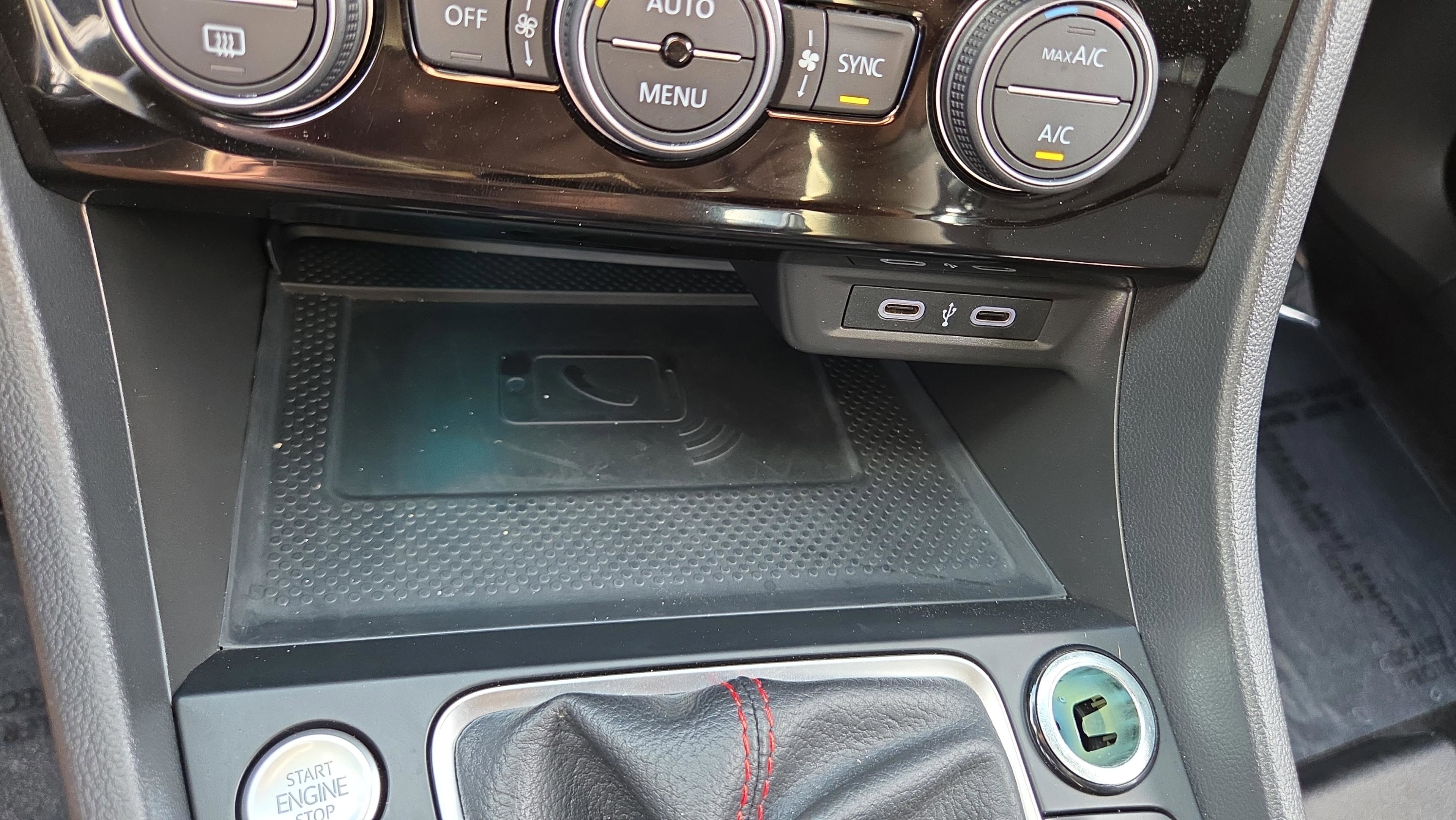Used 2022 Volkswagen Jetta GLI Autobahn FWD image 31