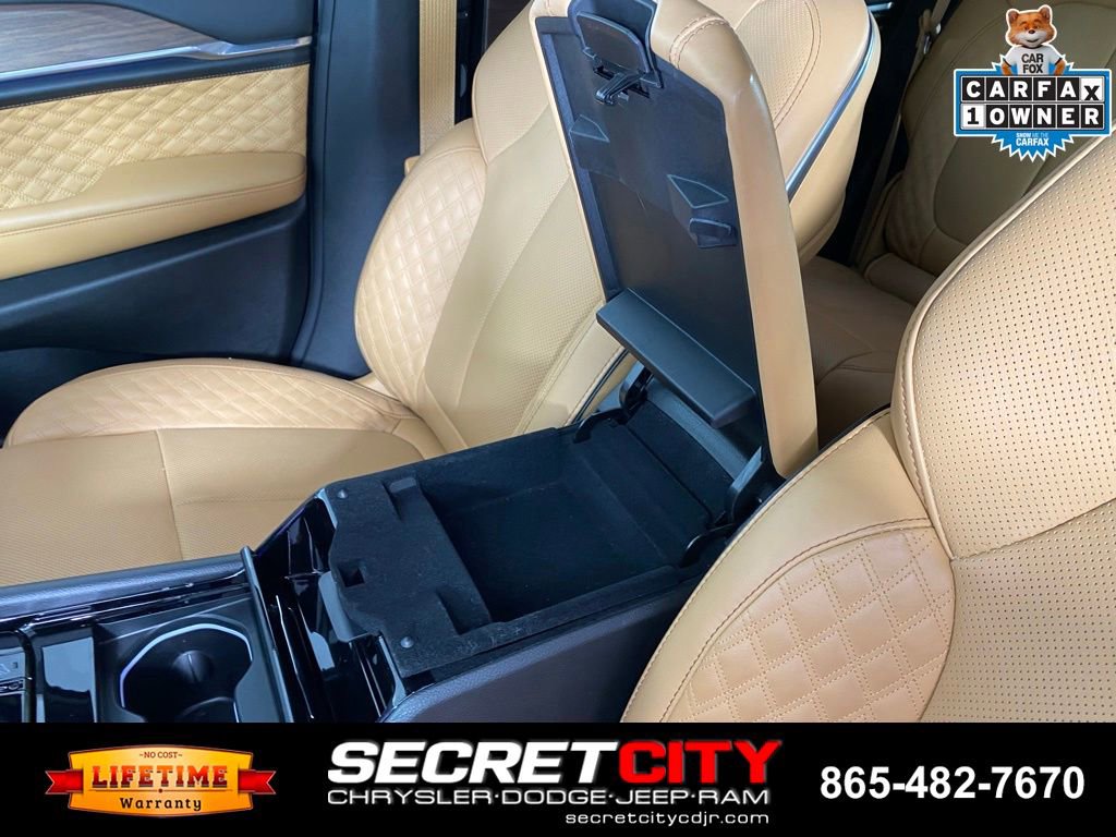 Used 2025 Jeep Grand Cherokee Summit w/ Adv Protech Group IV AWD/4WD image 26