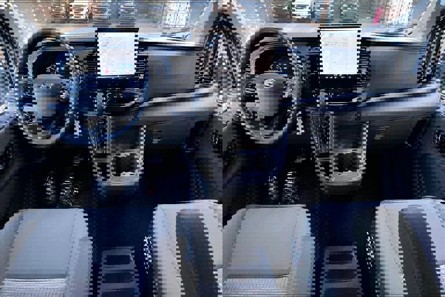 Used 2023 Ford Transit 350 XLT image 27