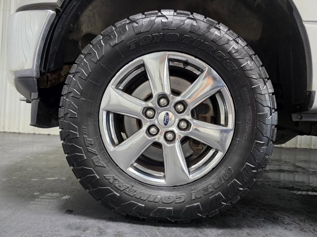 Used 2019 Ford F150 XLT w/ Equipment Group 302A Luxury AWD/4WD image 5
