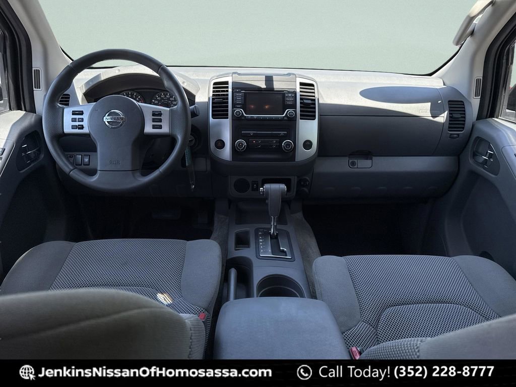 Used 2017 Nissan Frontier SV RWD image 19