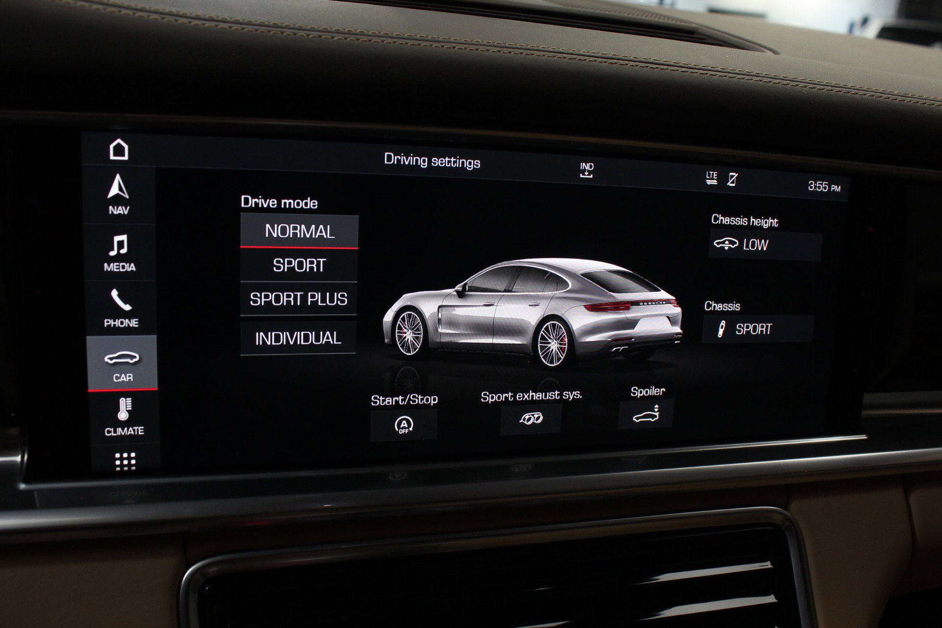 Used 2018 Porsche Panamera Turbo AWD/4WD image 62