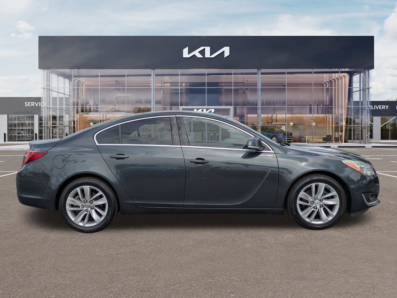 Used 2016 Buick Regal FWD image 3