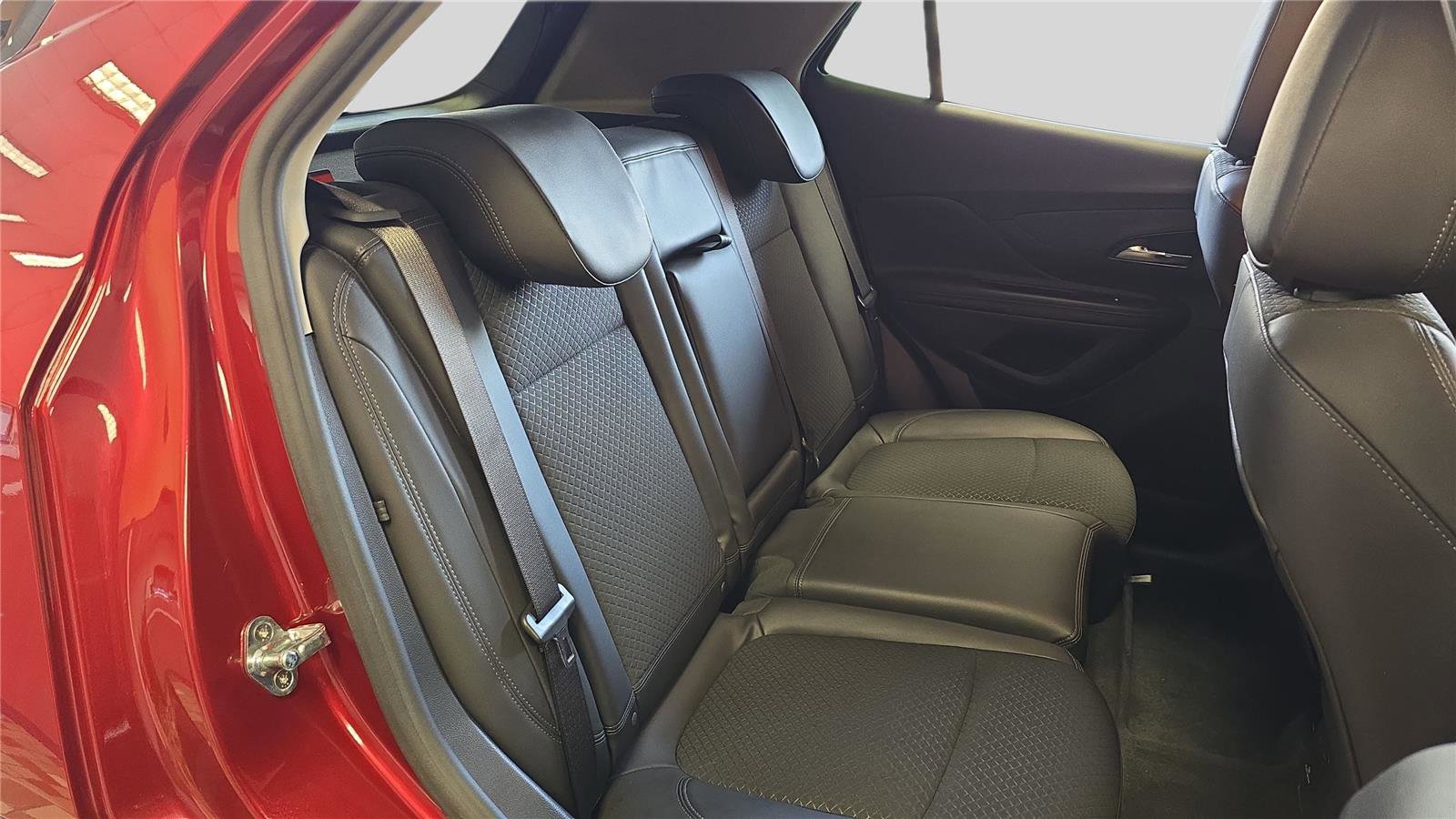 Used 2022 Buick Encore Preferred w/ Safety Package image 14