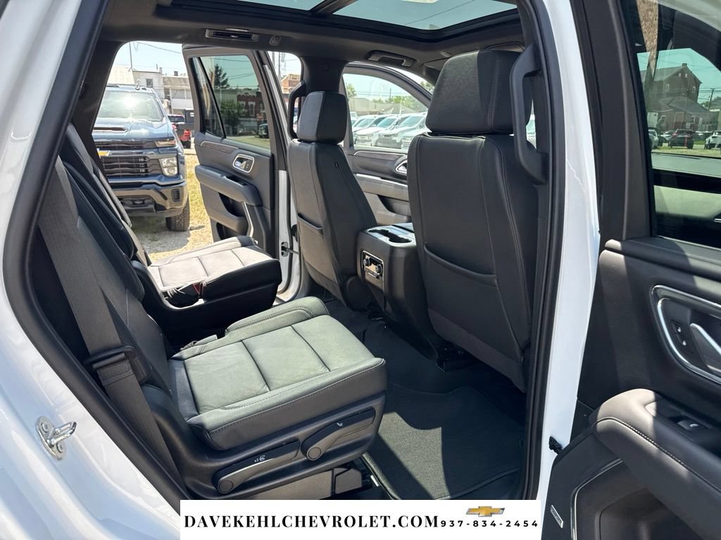 Used 2023 Chevrolet Tahoe Z71 w/ Luxury Package AWD/4WD image 29
