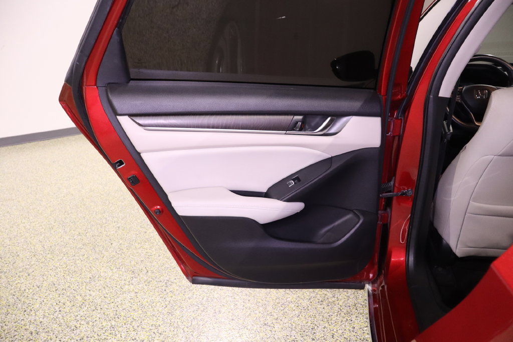 Used 2018 Honda Accord EX-L image 39