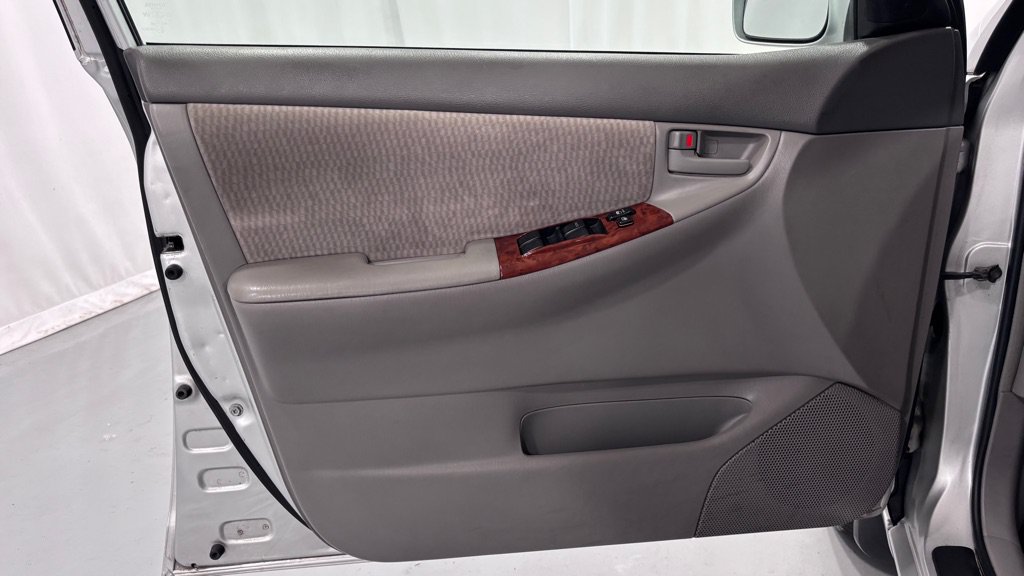 Used 2007 Toyota Corolla LE w/ Audio Value Pkg FWD image 16