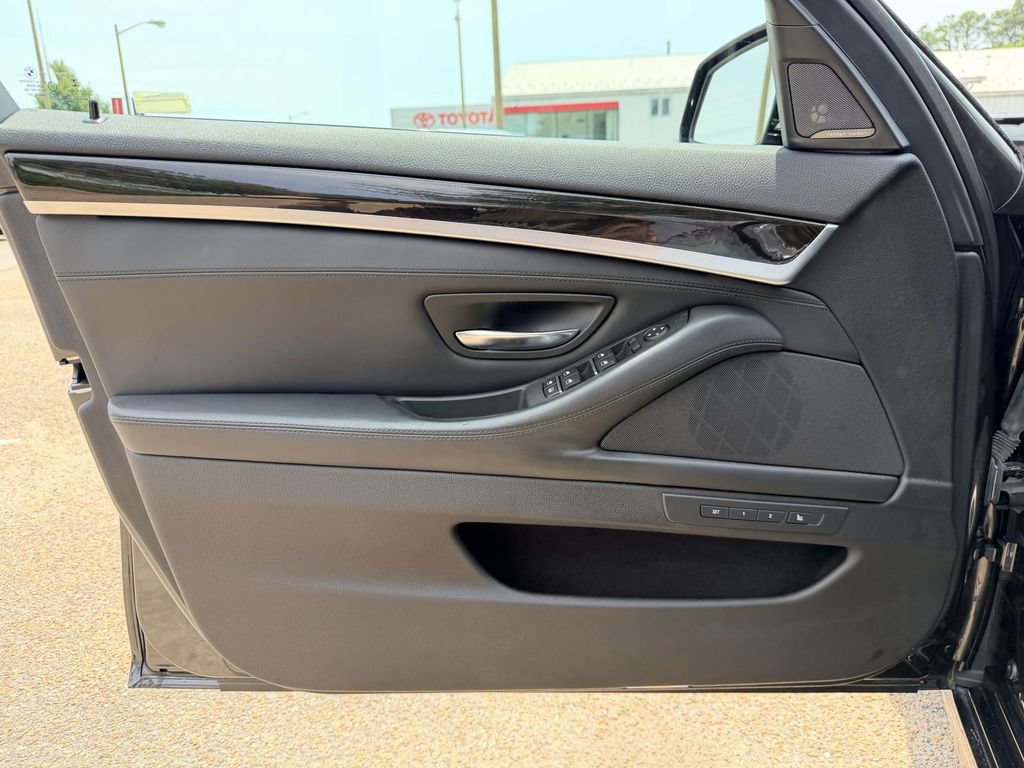 Used 2015 BMW 535i xDrive Sedan AWD/4WD image 17