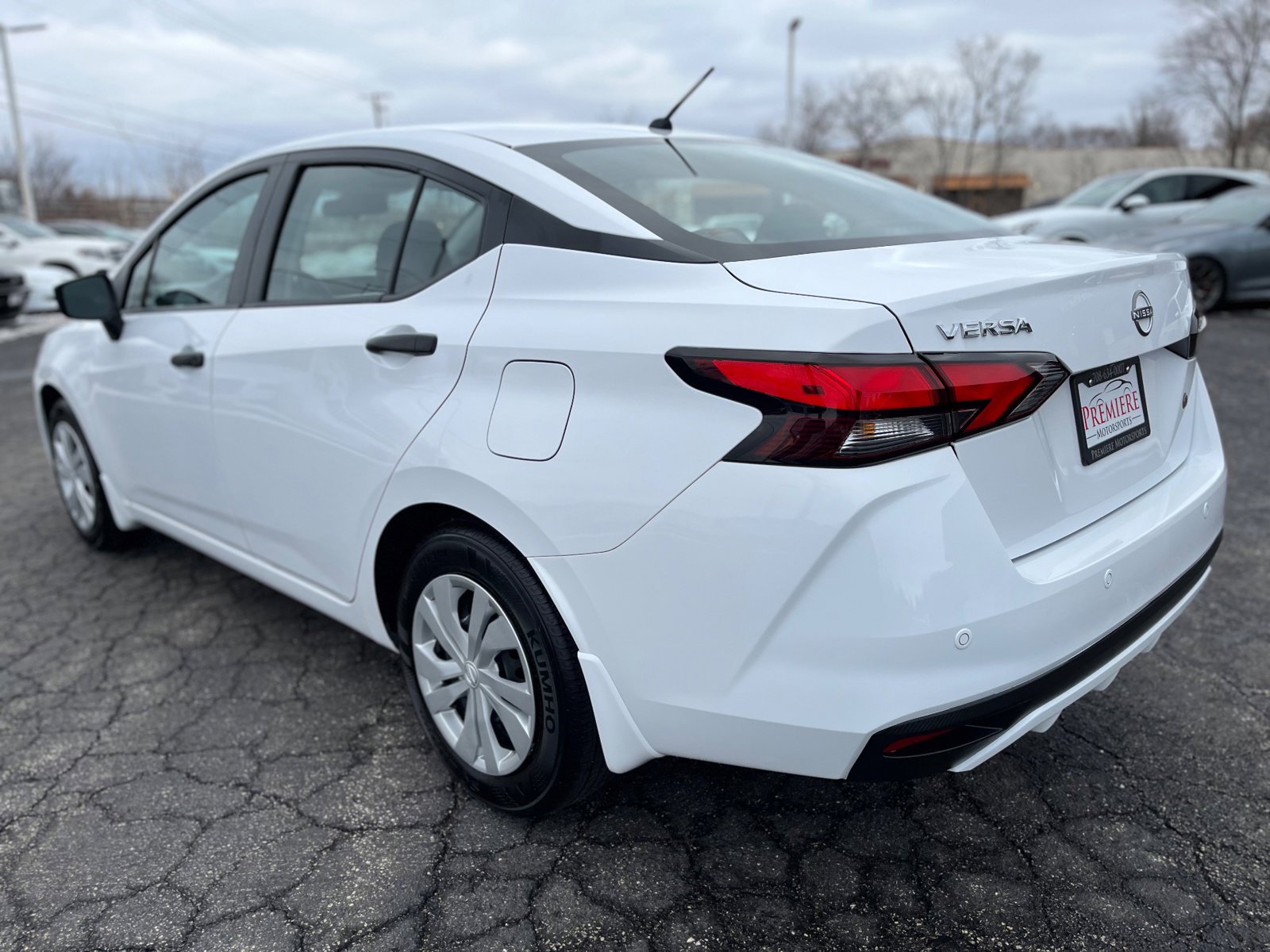 Used 2024 Nissan Versa S w/ Trunk Package FWD image 3