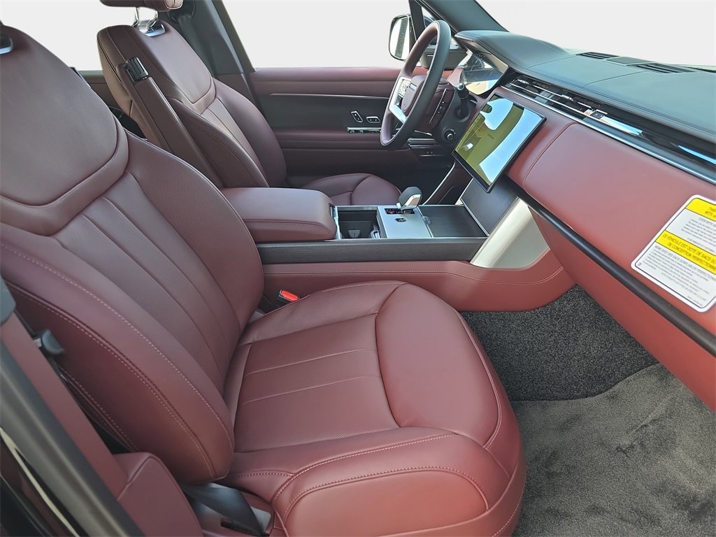 New 2026 Land Rover Range Rover SE image 10