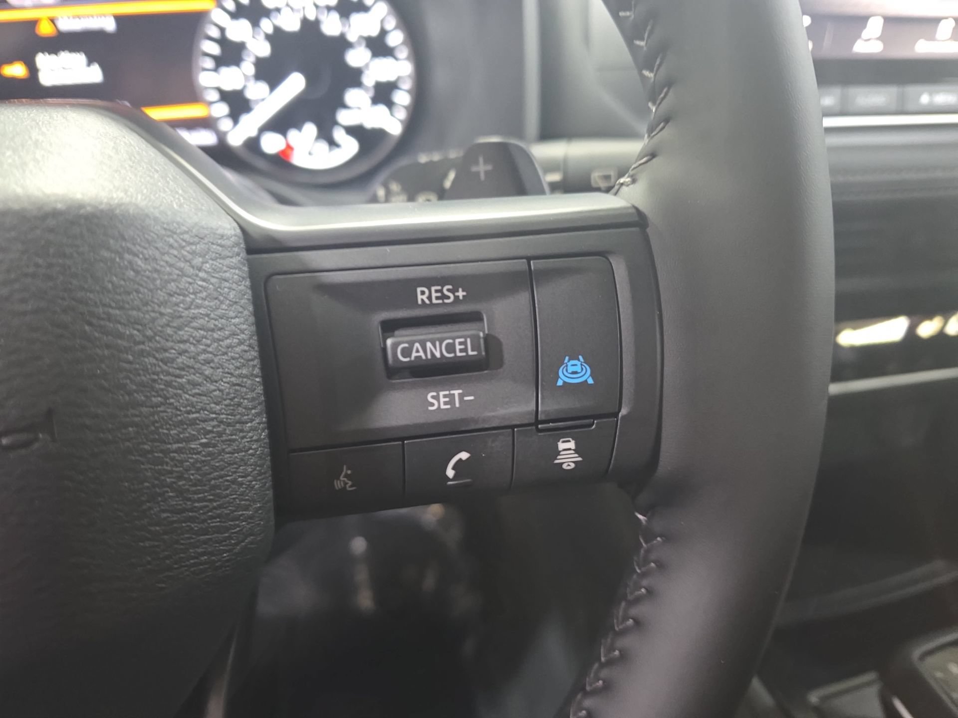 New 2026 Nissan Rogue SV w/ Cold Weather Package FWD image 18