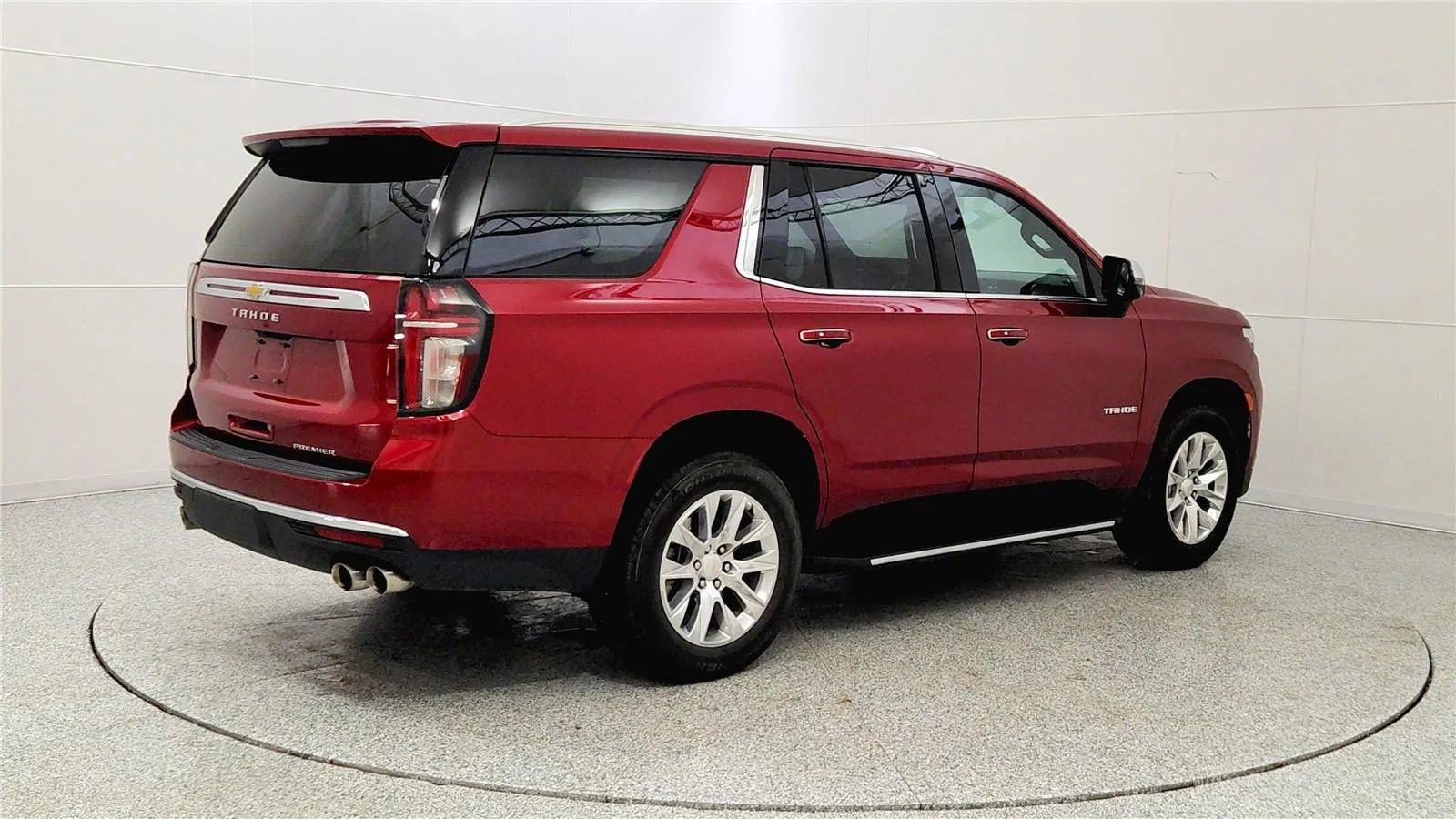 Used 2024 Chevrolet Tahoe Premier image 7