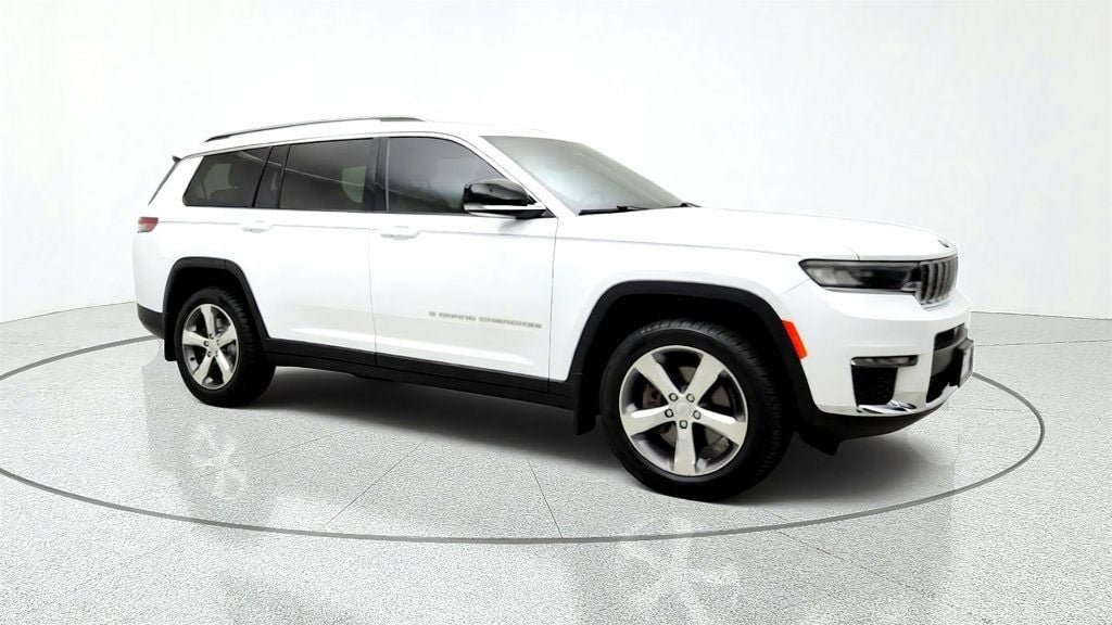 Used 2021 Jeep Grand Cherokee L Limited w/ MOPAR Finishing Package AWD/4WD image 3