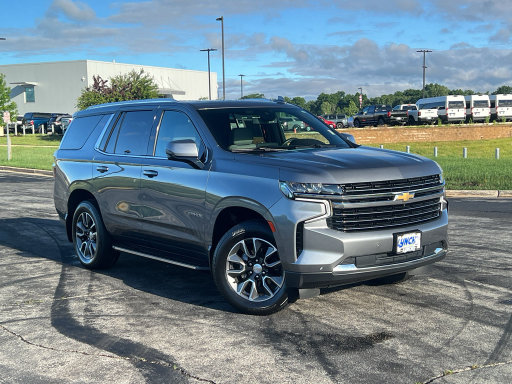Used 2022 Chevrolet Tahoe LT w/ Luxury Package AWD/4WD image 5