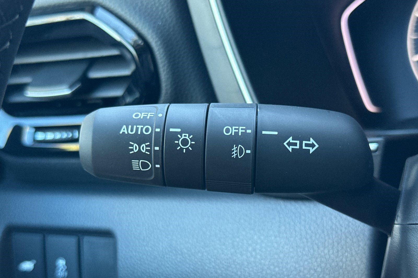 Used 2025 Honda Pilot EX-L image 31