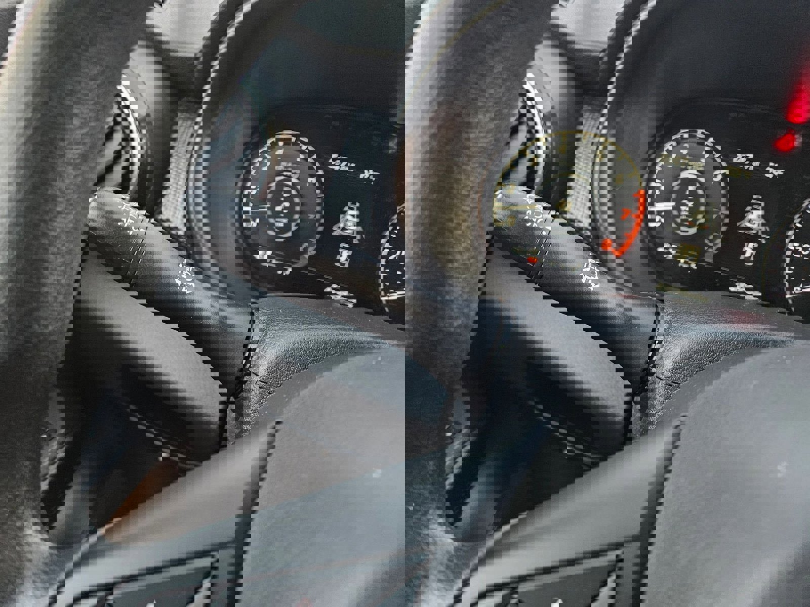 Used 2024 Nissan Kicks SV image 15