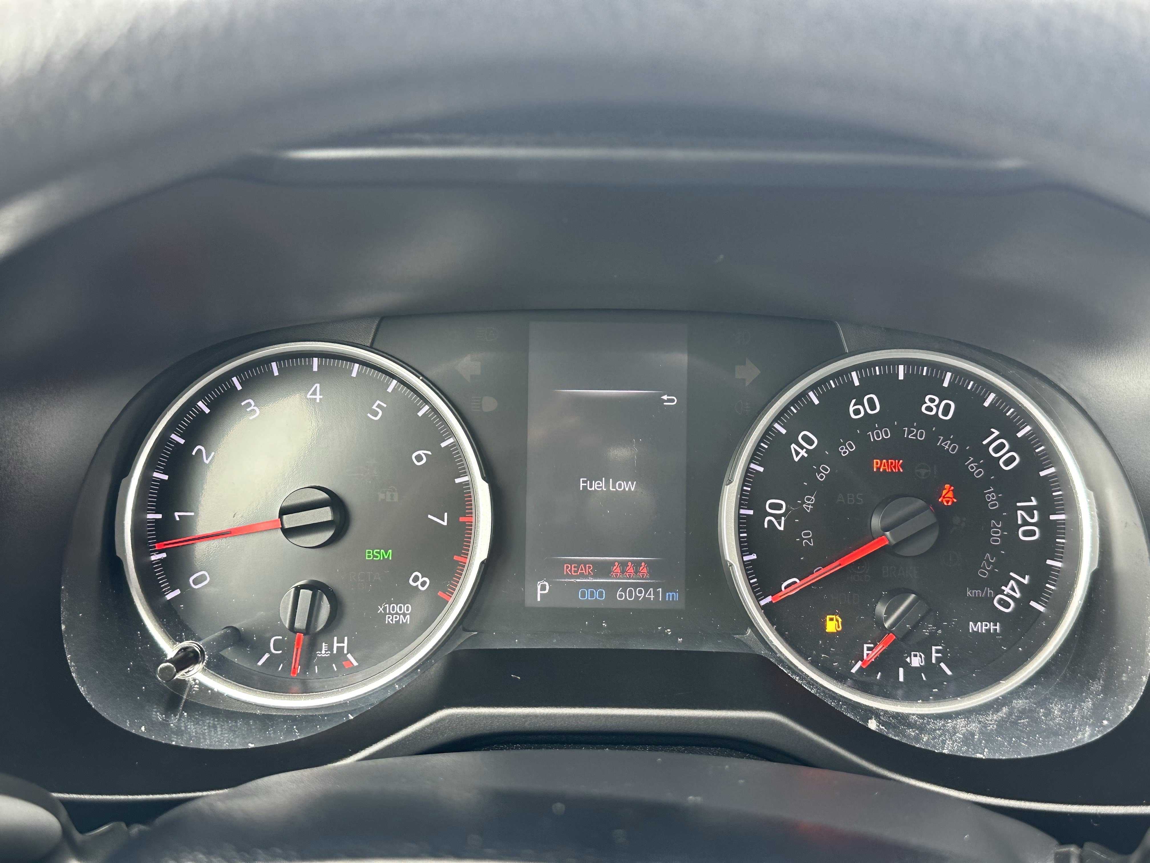 Used 2021 Toyota RAV4 XLE w/ Convenience Package image 28