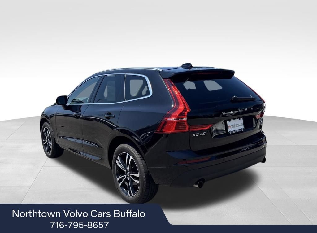 Used 2020 Volvo XC60 T5 Momentum w/ Protection Package AWD/4WD image 3