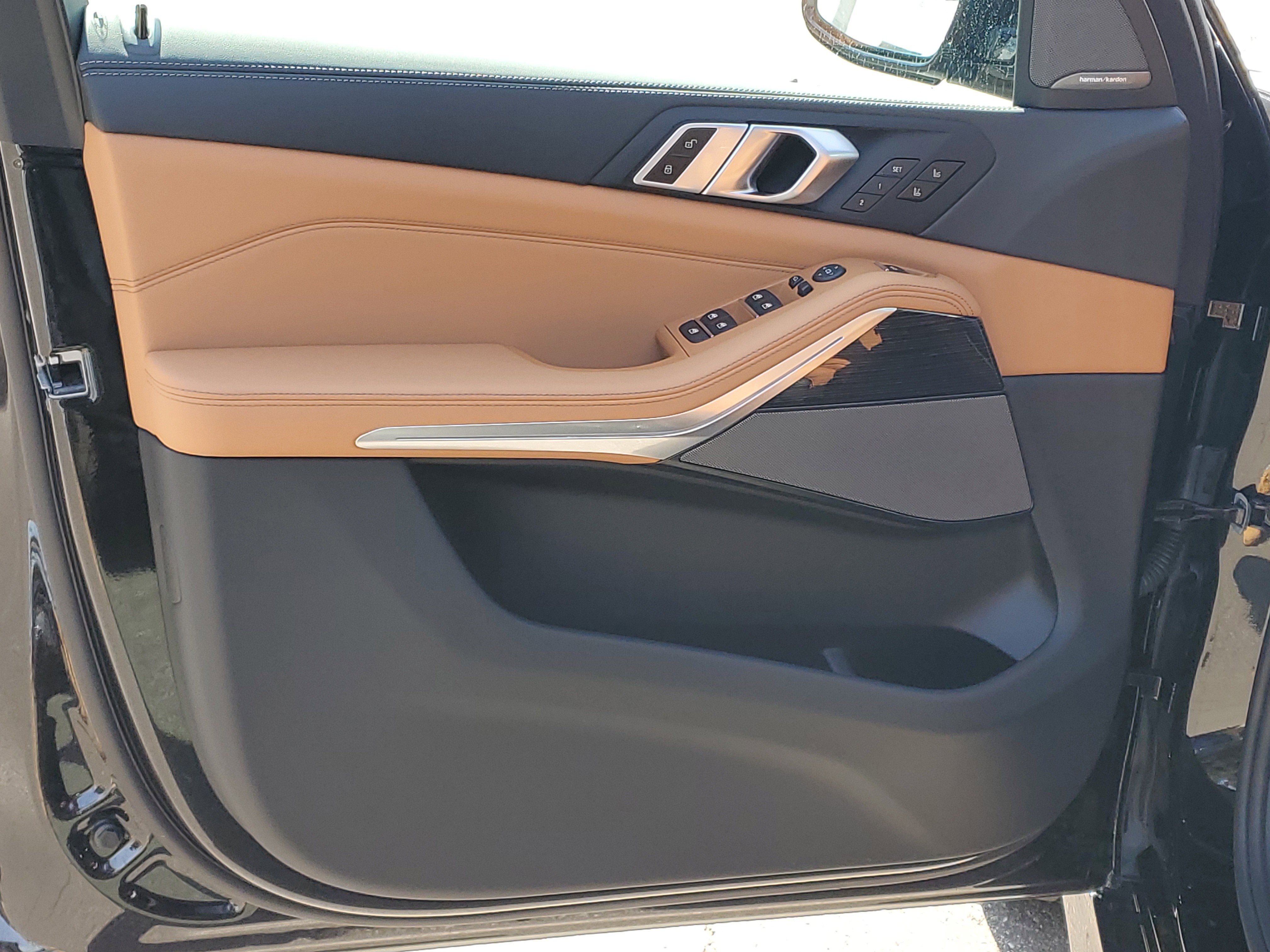 New 2026 BMW X5 xDrive40i w/ M Sport Package AWD/4WD image 5