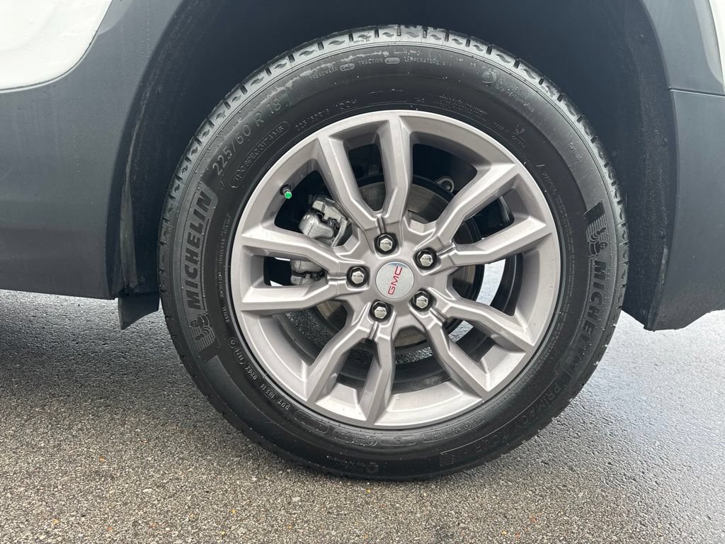 Used 2024 GMC Terrain SLT AWD/4WD image 25