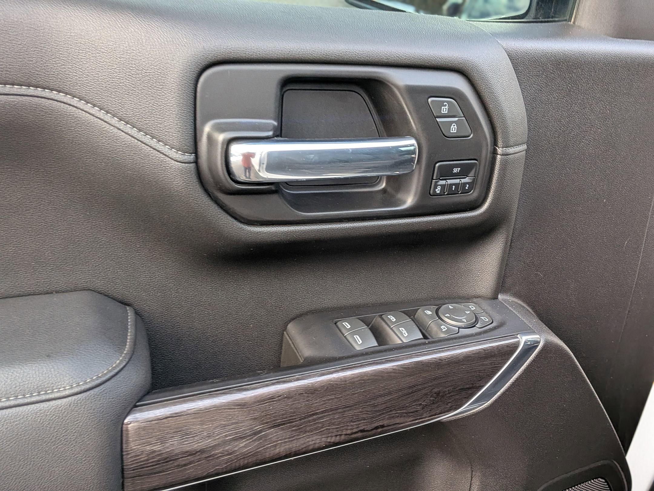 Used 2022 Chevrolet Silverado 1500 LTZ w/ LTZ Premium Texas Edition image 15