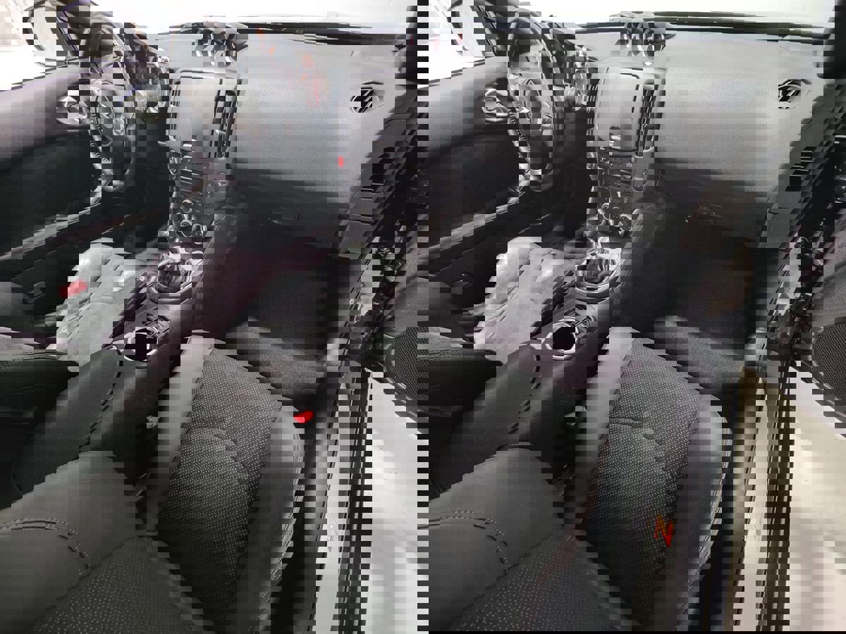 Used 2009 Nissan 370Z Touring image 12