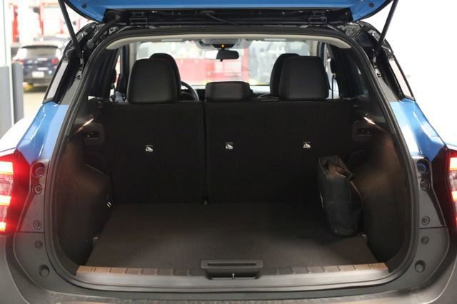 New 2025 Nissan Kicks SR w/ SR Premium Package image 19