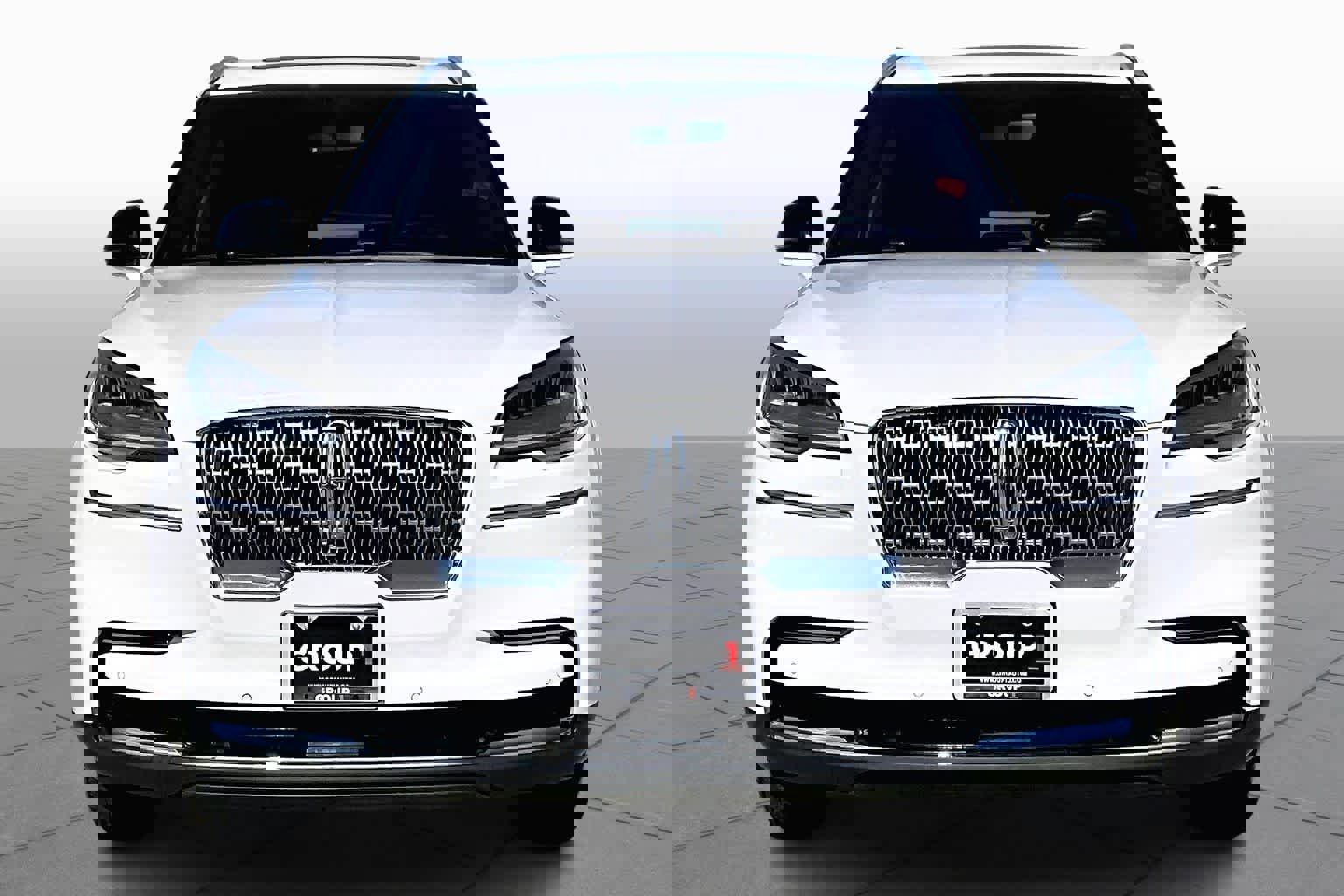 Used 2022 Lincoln Aviator Reserve w/ Elements Package Plus image 4