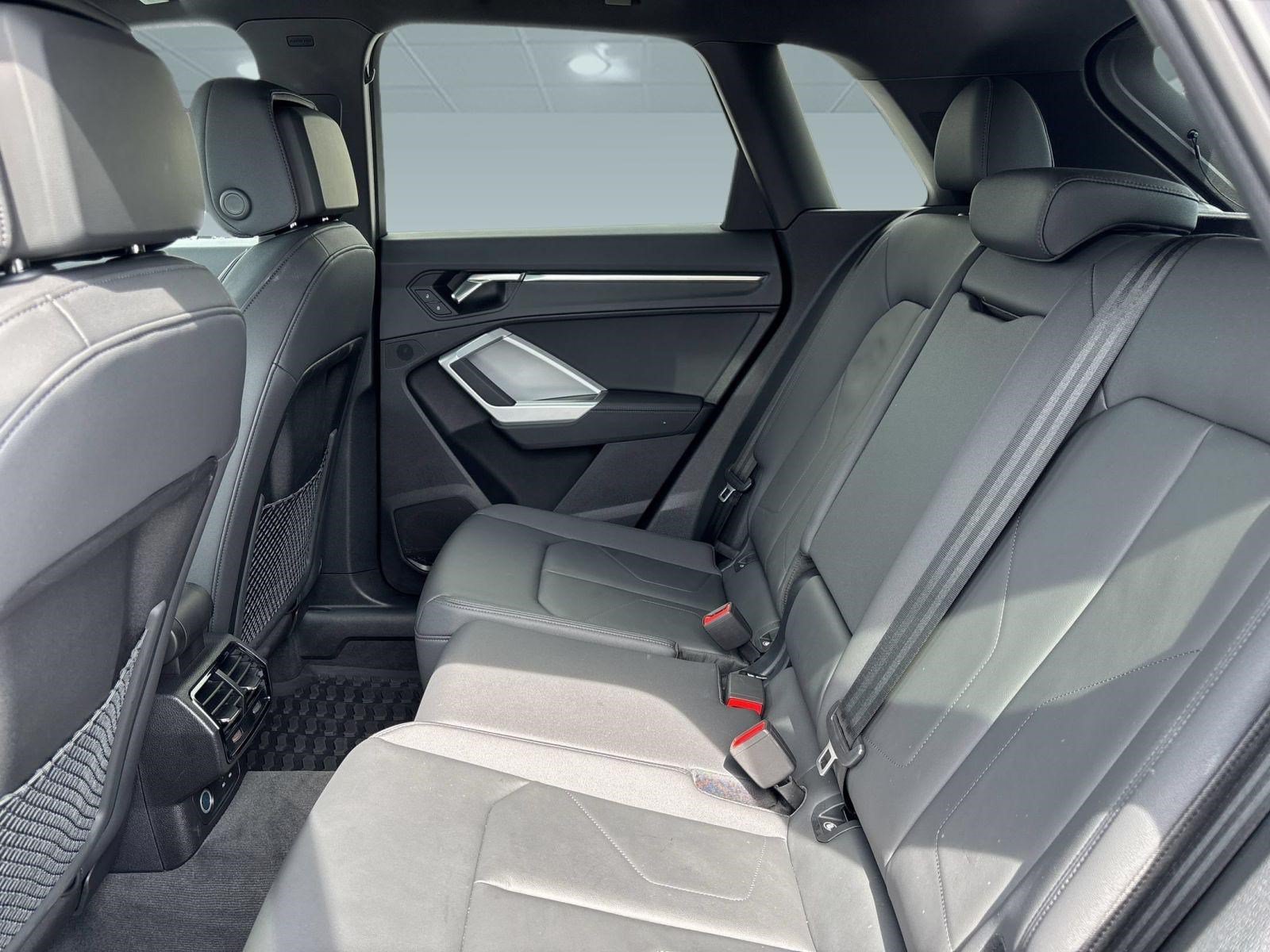 Certified 2025 Audi Q3 2.0T Premium AWD/4WD image 21