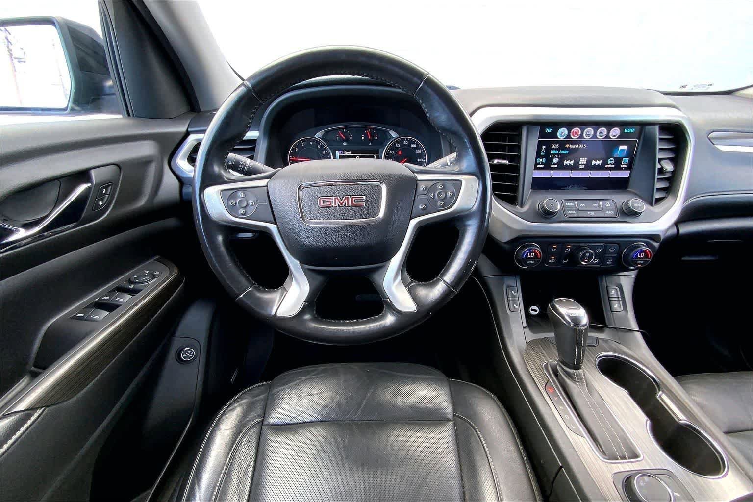 Used 2019 GMC Acadia SLT w/ Black Edition FWD image 15