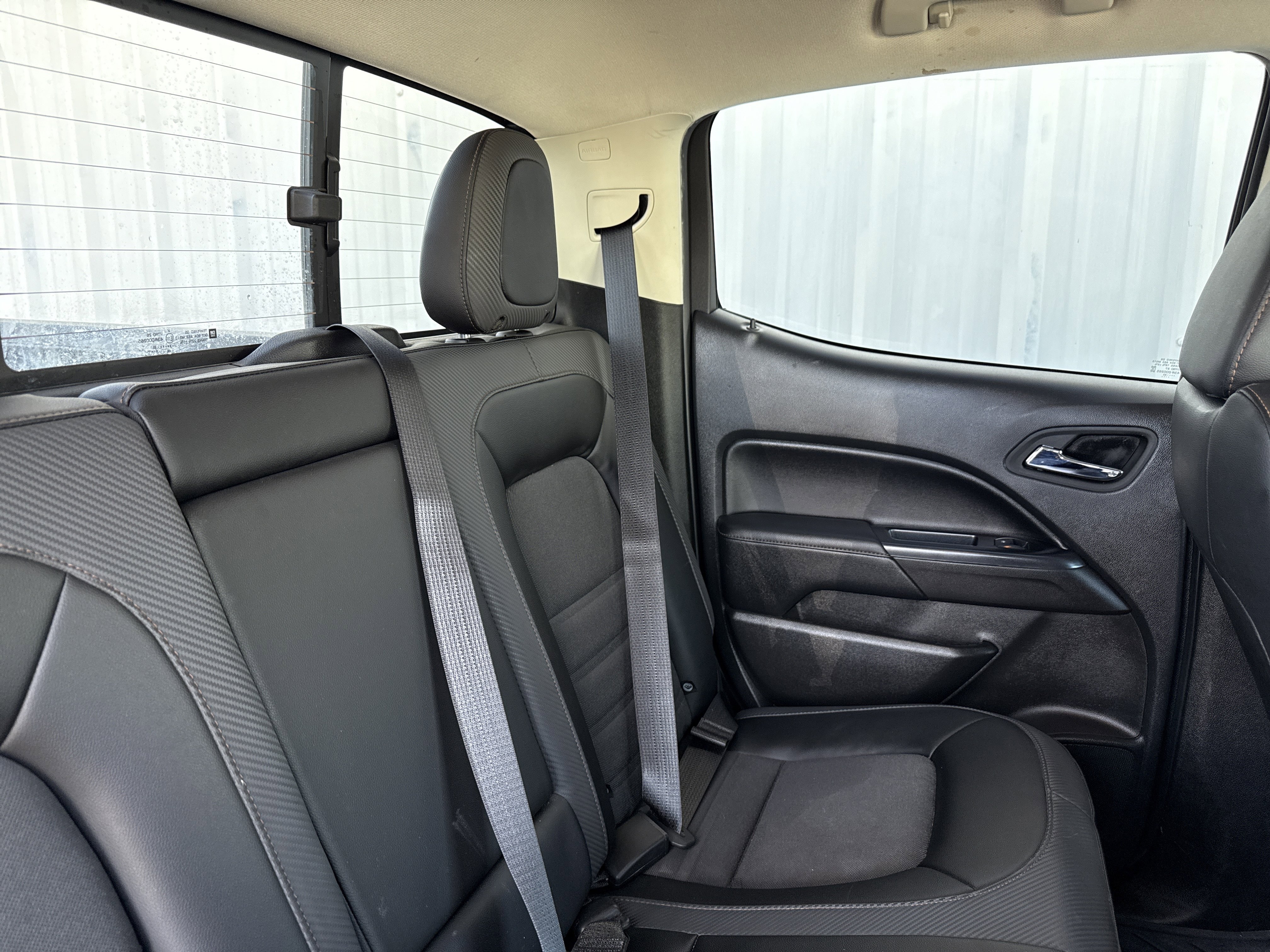 Used 2022 GMC Canyon AT4 image 43