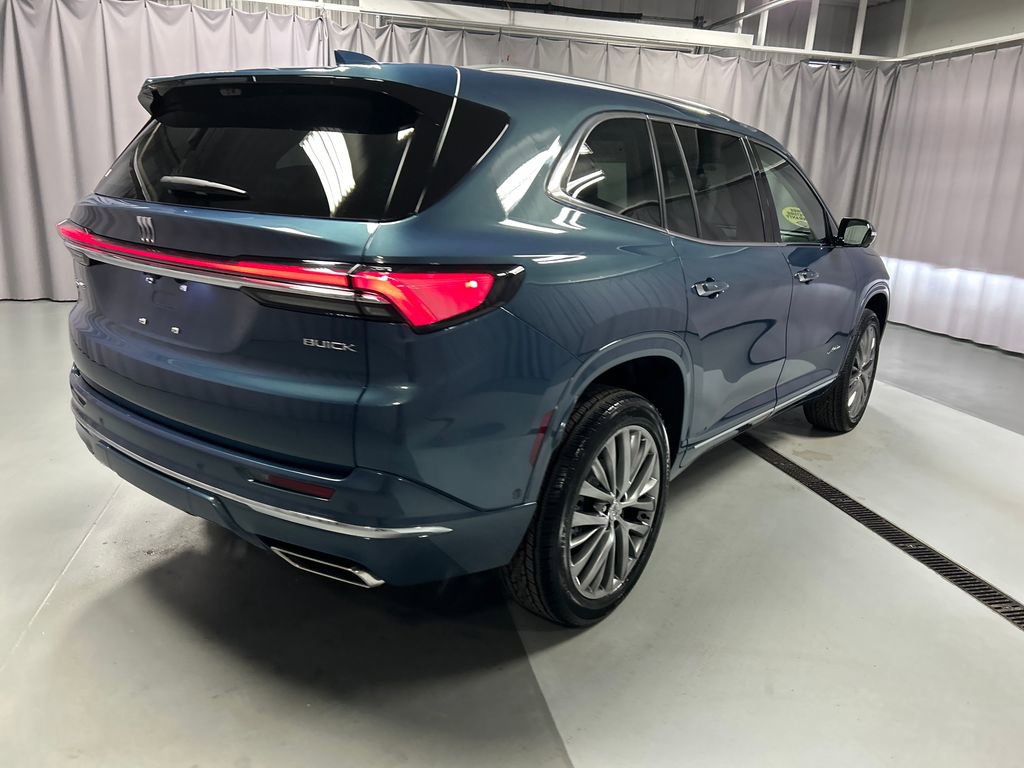 New 2026 Buick Enclave Avenir image 7