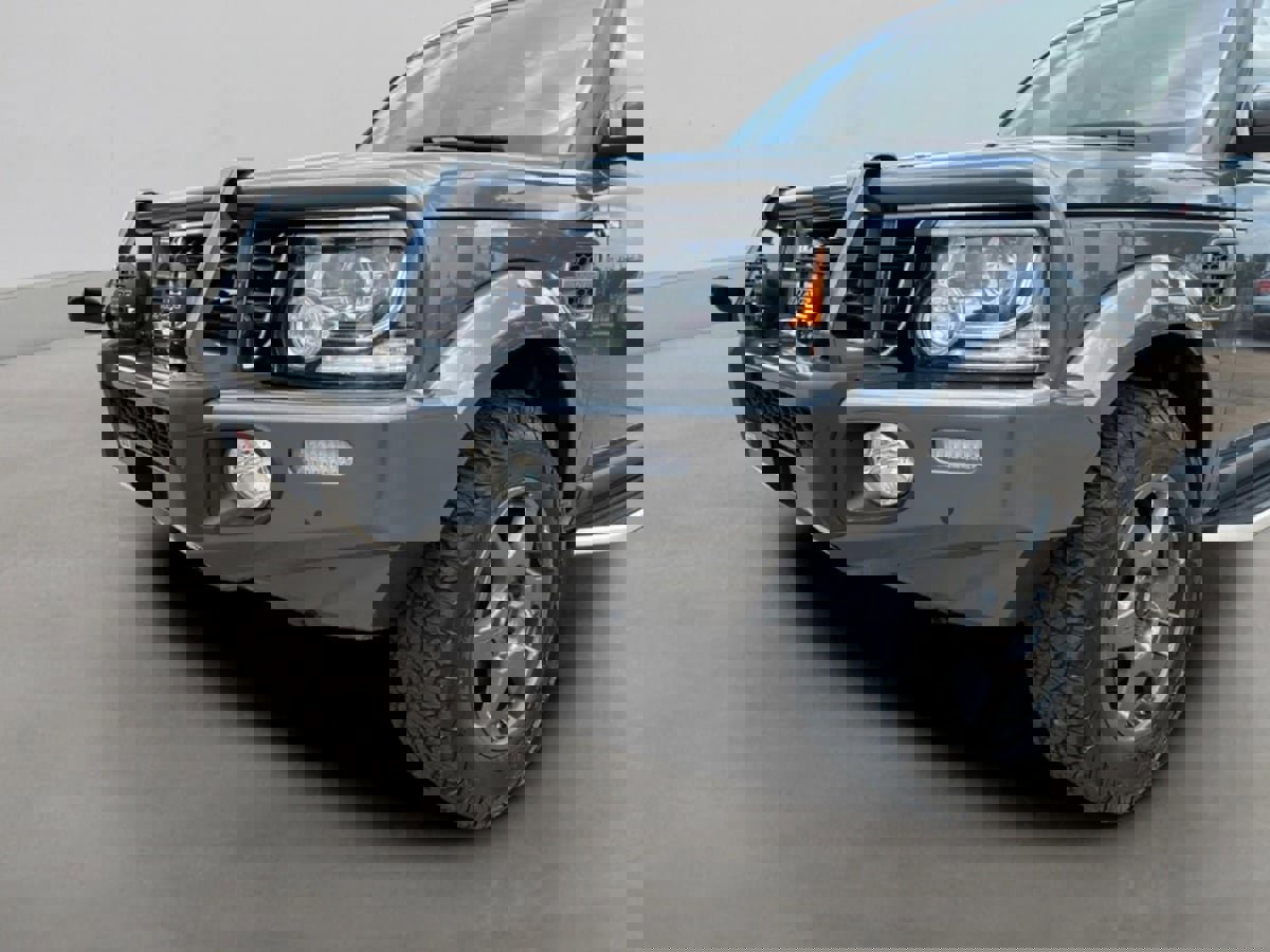 Used 2016 Land Rover LR4 image 11