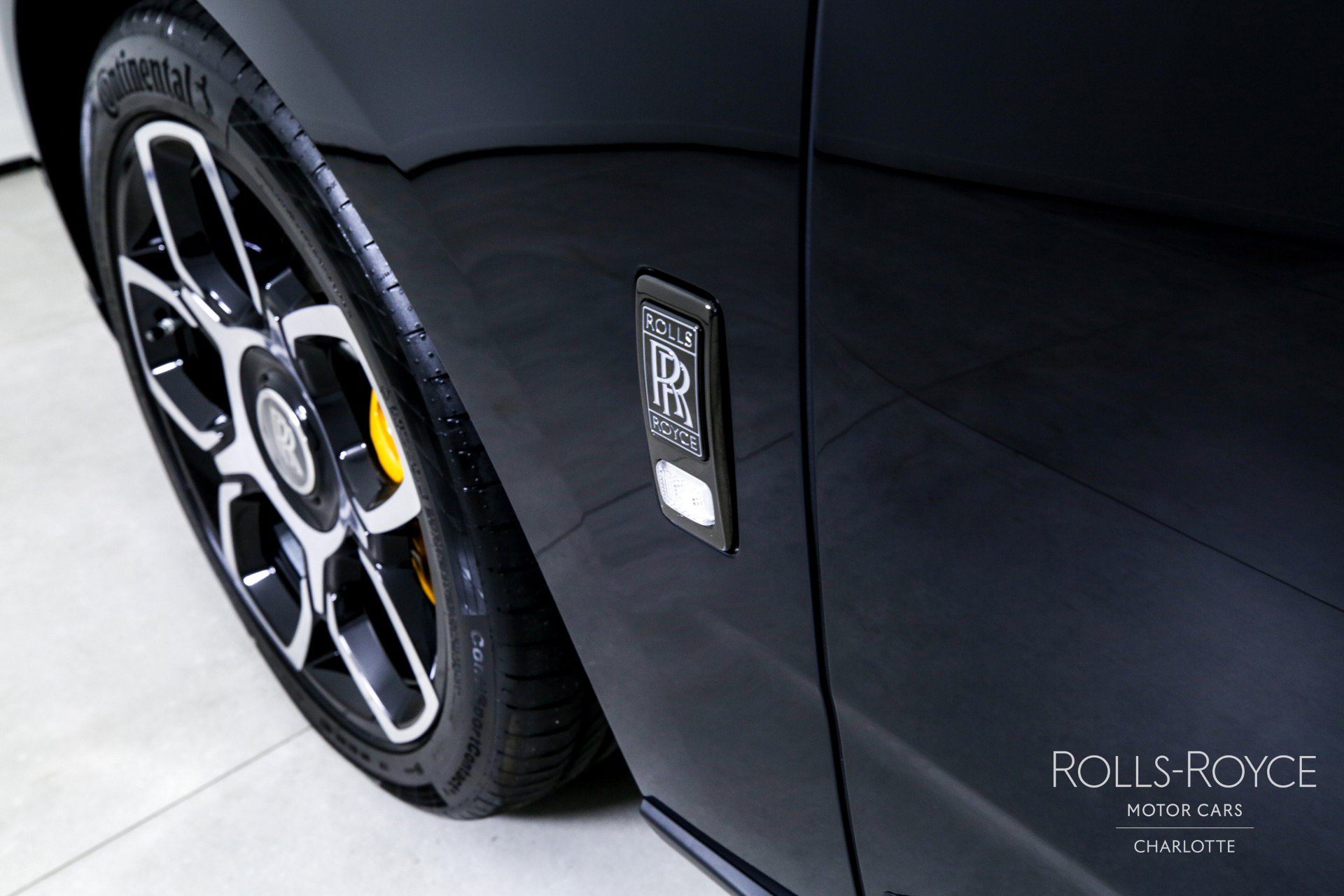 Certified 2024 Rolls-Royce Cullinan Black Badge w/ Dark Exterior Package AWD/4WD image 46