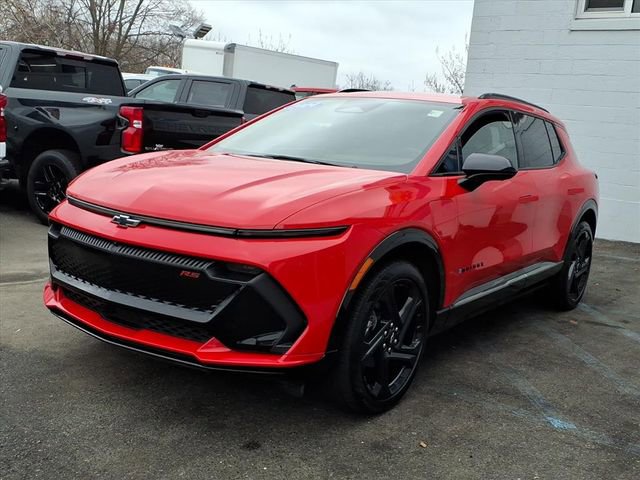 Used 2024 Chevrolet Equinox EV RS image 3