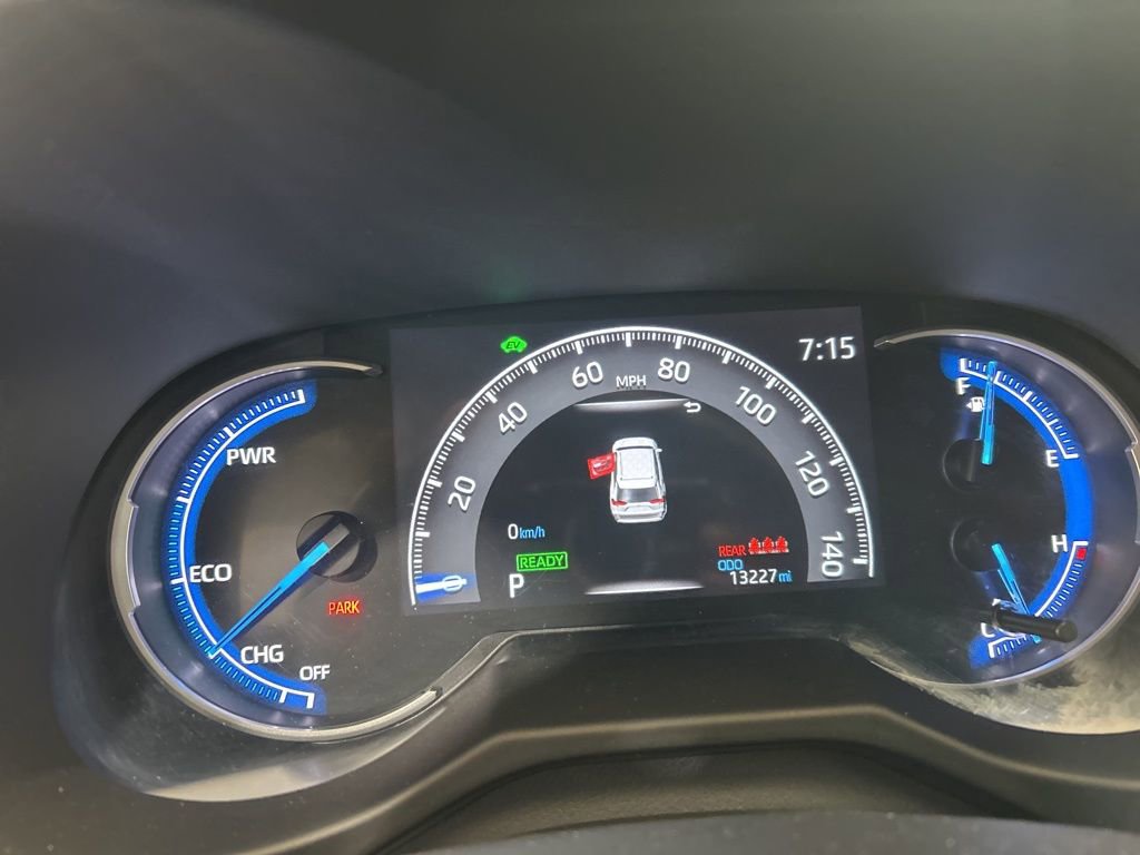 Used 2025 Toyota RAV4 LE image 26