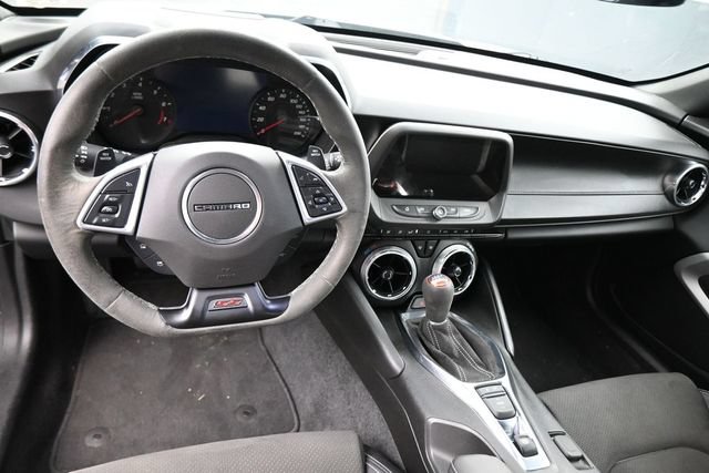 Used 2020 Chevrolet Camaro SS RWD image 19