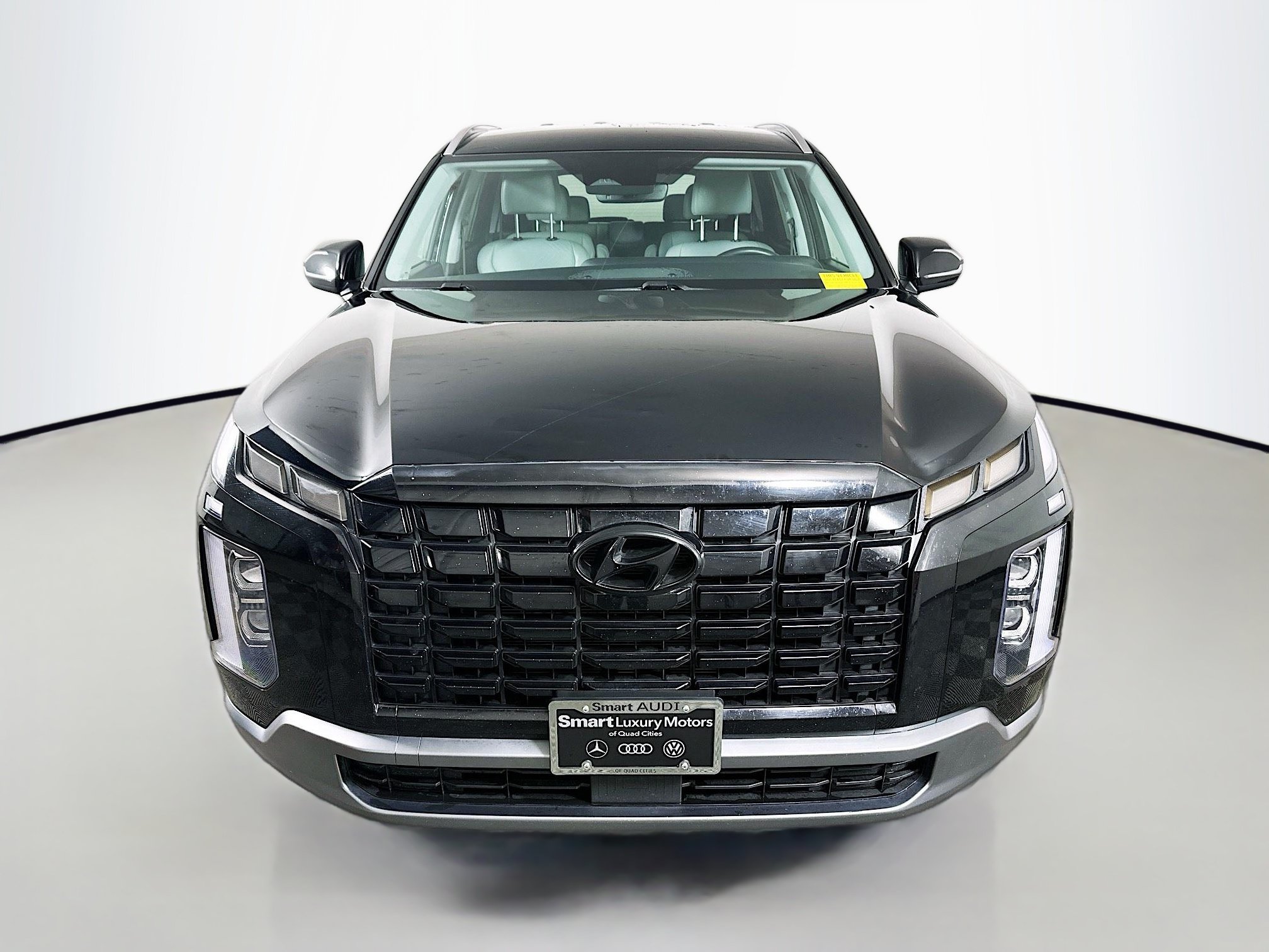 Used 2025 Hyundai Palisade SEL FWD image 2