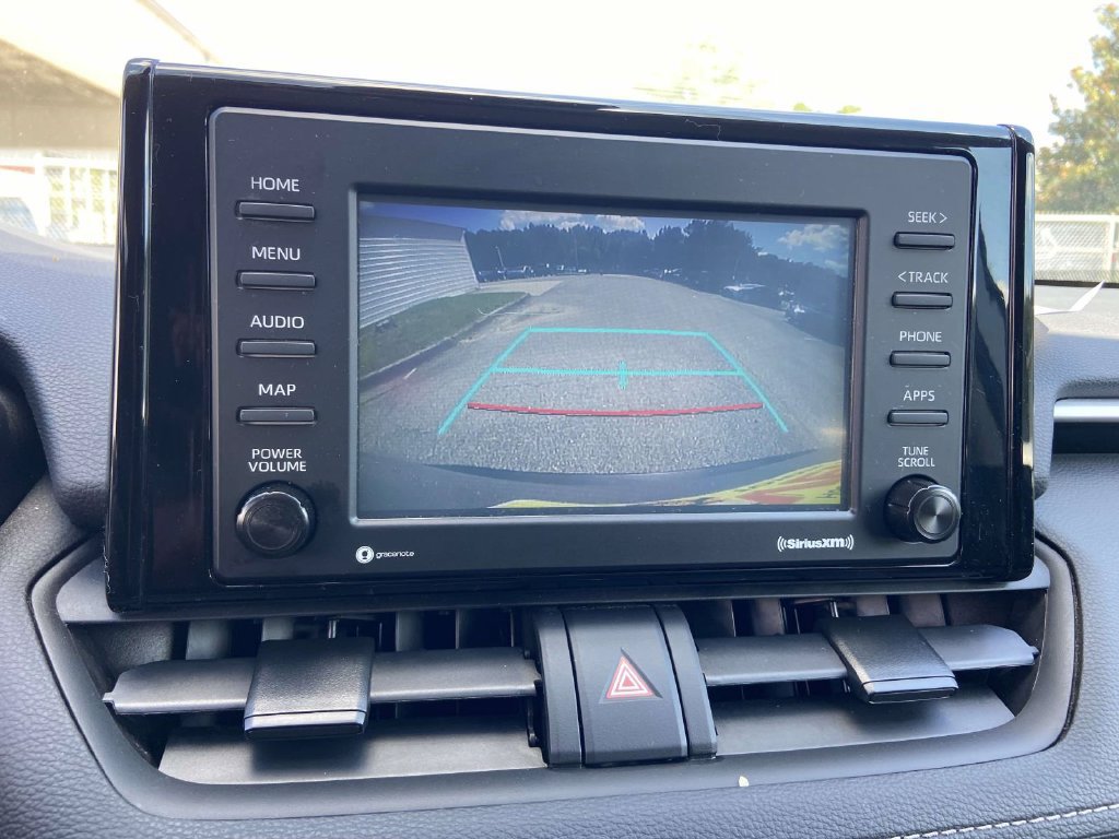 Used 2020 Toyota RAV4 LE AWD/4WD image 21